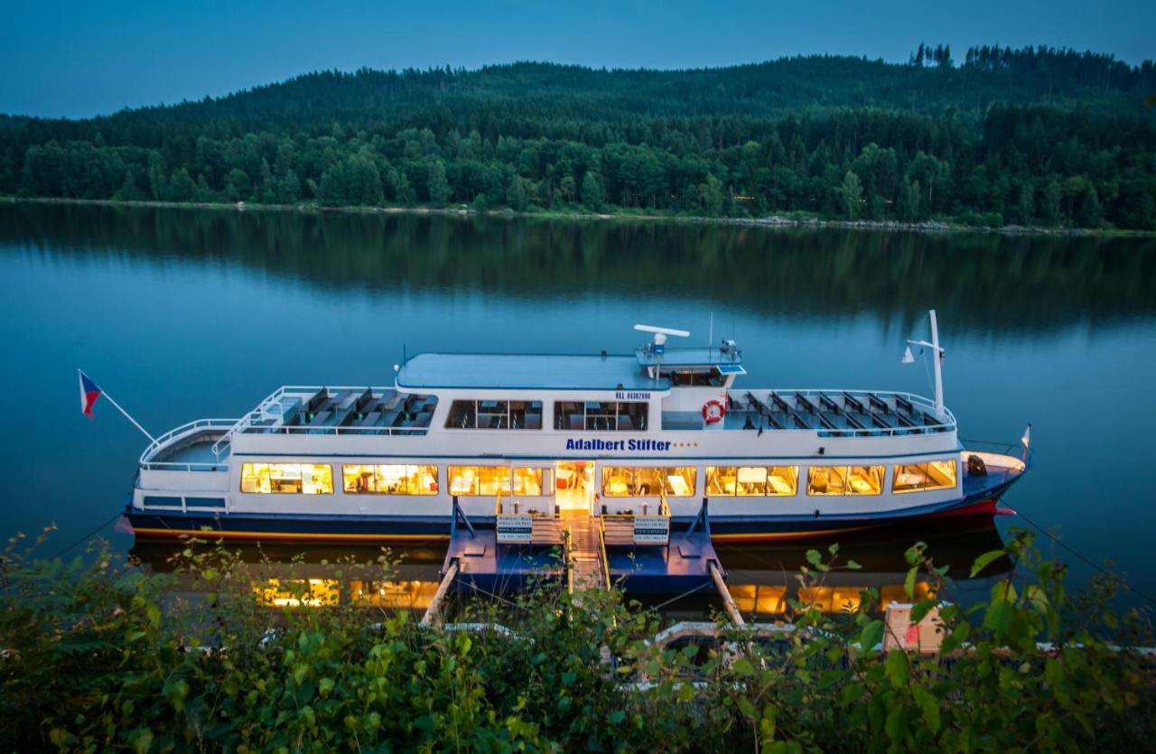 Lipno Riviera - Mysi V Bote Apartment Lipno nad Vltavou Exterior foto